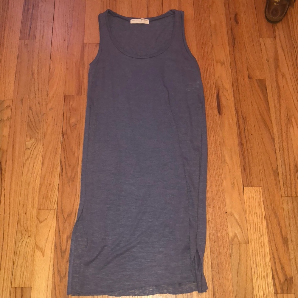 Long top with slits on the side!